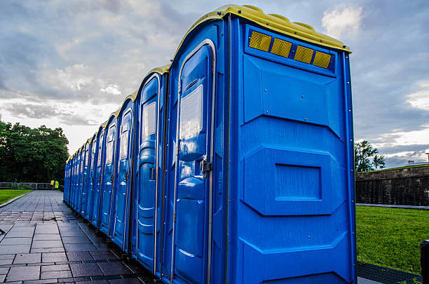 Best Portable toilet rental cost  in Edgewood, PA